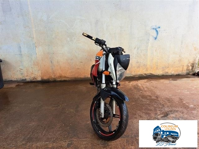 HONDA CB 300R LIMITED 2014