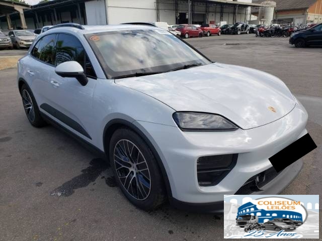 PORSCHE MACAN 2025 