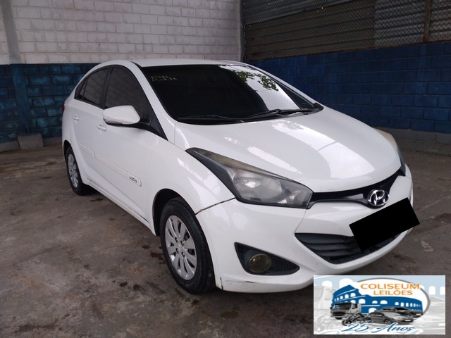 HB20S 1.6M COMF 2015